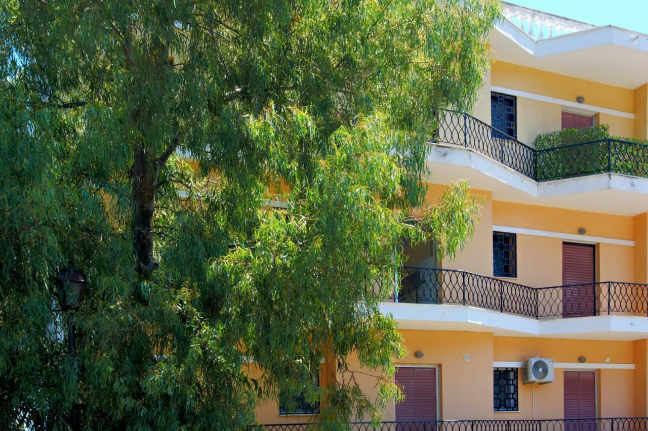T8 Apartment On The Beach Бенитсес Экстерьер фото